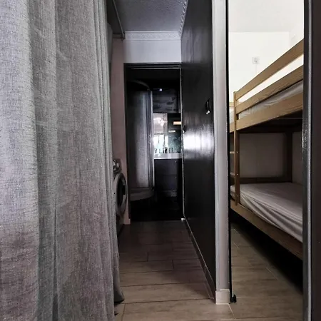 Equateur - 4 Personnes 4 Couchages Port Mae-4493