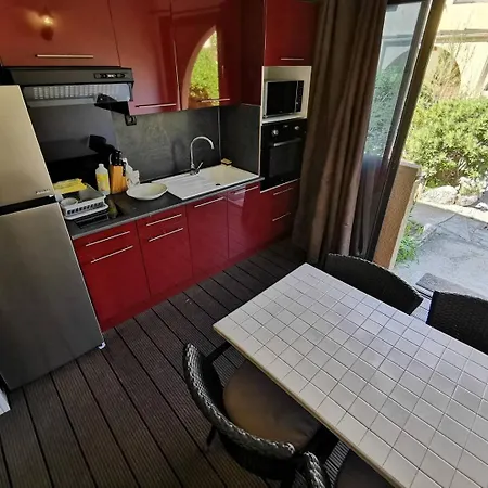 Equateur - 4 Personnes 4 Couchages Port Mae-4493 شقة لوسات