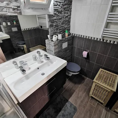 Equateur - 4 Personnes 4 Couchages Port Mae-4493 شقة لوسات